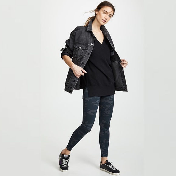 SPANX Black/Gray Camo Look At Me Now Leggings Size XL - Picture 5 of 12